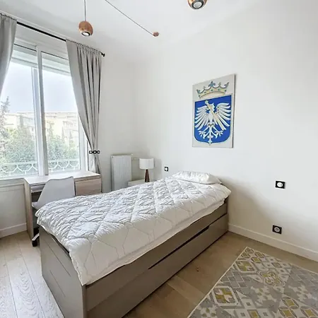 Daire Luxurious 3-bedroom With Stunning Sea View Cannes