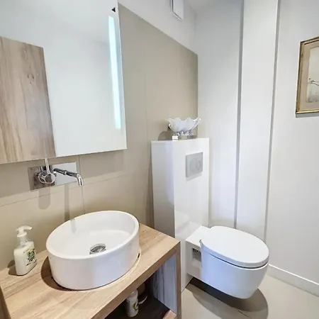 Luxurious 3-bedroom With Stunning Sea View Cannes