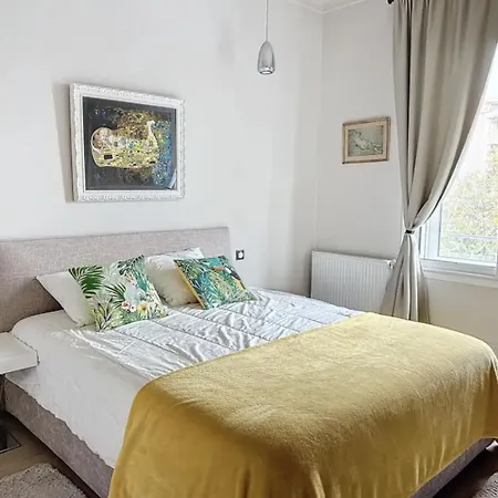 Luxurious 3-bedroom With Stunning Sea View Cannes